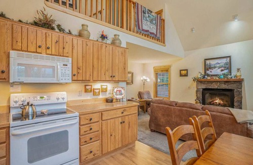 Estes Park Cabin | The Cabin Experience! Views, fireplace, deck!