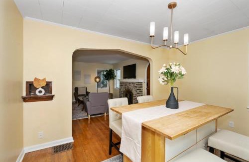 Roselawn Finance House | The Cincinnati Charm