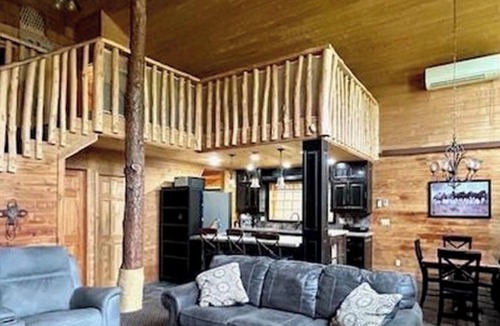 Valentine Cabin | The Cozy Cabin Close to Town in gorgeous Valentine Nebraska,