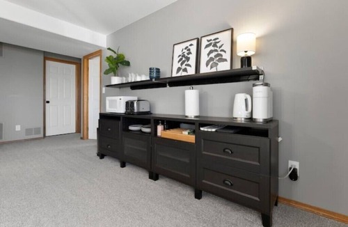 Briargate Apartment | The Dwelling Place- Spacious 2BR Fireplace Big TV Private Lower Level Two Parks