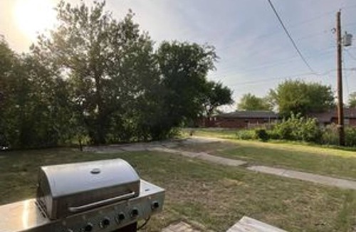 Lawton House | The Fun House – Military Town Quirky Comfort!
