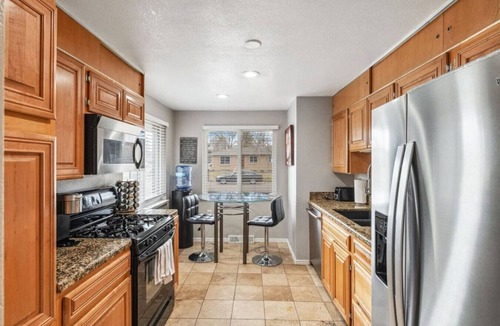 North Alameda Apartment | The Gem of Lakewood!