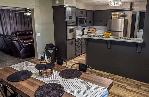Seiling House | The Gifted Stay @ Seiling - 3BR/2BA In The Heart of Western Oklahoma!