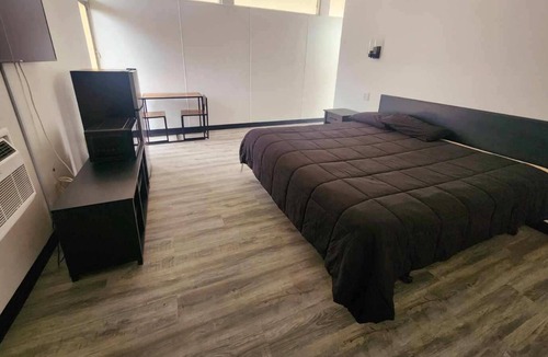 Salina Hotel | The Hastings Inn Salina