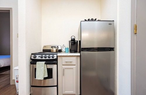 Kansas City Apartment | The Heart of Westport Suite - WALK to BBQ