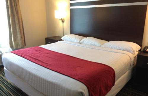 Monaca Hotel | The Inn