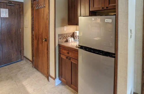 Purgatory Cabin | The Lazy Bear Lodge (#236) | Pool, Near Ski, Mtn Views - Golf/AC/Hot Tub
