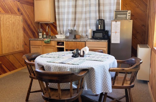 Antonito Cabin | 'The Loon's Nest' 1-bedroom cabin in the heart of the Rio Grande National Forest