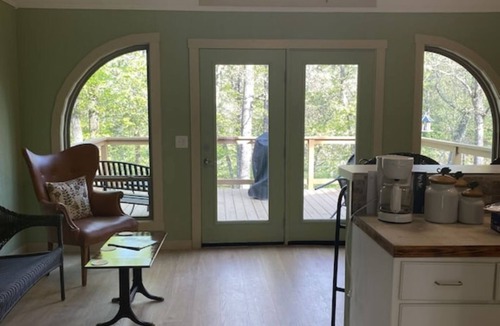 Mid America Cabin | The Magnolia ~ Italian-inspired Cabin at Hamilton Cove ~ Lake Hamilton