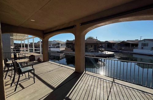 Moovalya Keys House | The Moonlight Express