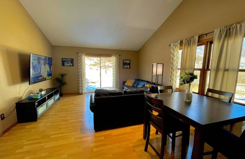 Coralville House | The Perch, townhome with AC, in tranquil Coralville