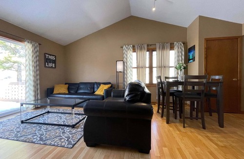 Coralville House | The Perch, townhome with AC, in tranquil Coralville