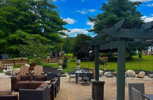 West Newton House | The Ruby Ranch House nestled behind Peyton Lake