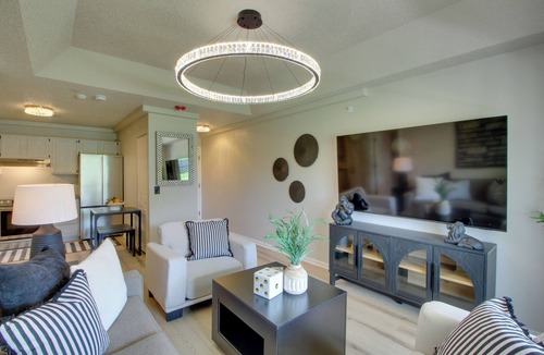 Louisburg Condo | The Saint Hotel: Boutique Suite Near Overland Park