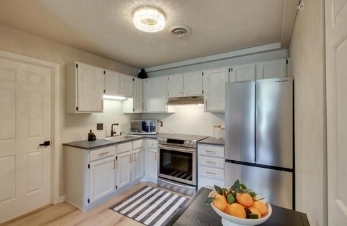 Louisburg House | The Saint Hotel: Boutique Suite Near Overland Park