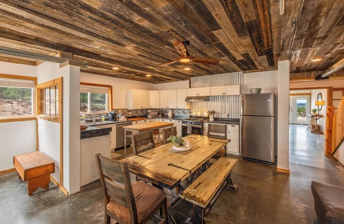 Cotopaxi House | The Sunset Barndo: Relax in the Mountains!