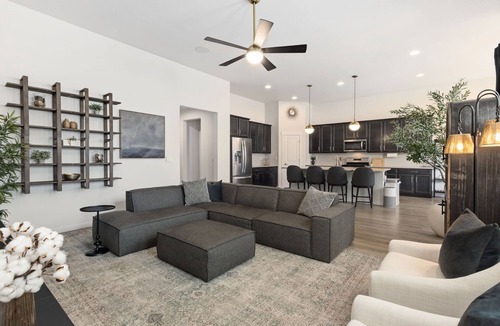 Windsor House | The Wandering Key Gather & Unwind, Sleeps 14