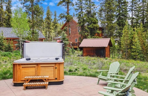 Blue Rock Springs House | The Wicker Creel Cabin cabin