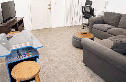 Bellevue House | The Woodland on Jewell Cozy, Clean, Family‑Ready Stay in Bellevue