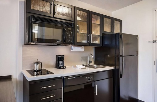 North Arlington Hotel | THREE Large Suites with Kitchens, Pet-friendly!