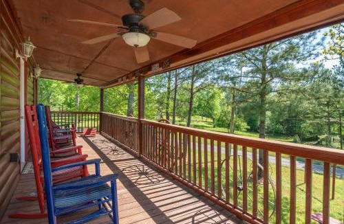 Murfreesboro House | Three-Suite Riverfront Retreat