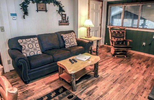 Estes Park Ski Chalet | Timber Creek Chalets with Hot Tubs by Rocky Mountain Resorts