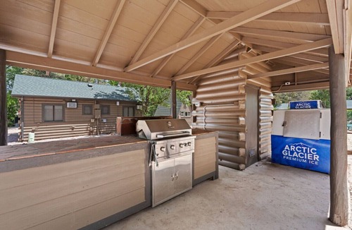 Colorado Springs Cabin | Timber Lodge Cabin #17