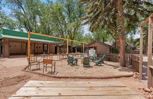 Colorado Springs Cabin | Timber Lodge Cabin #17
