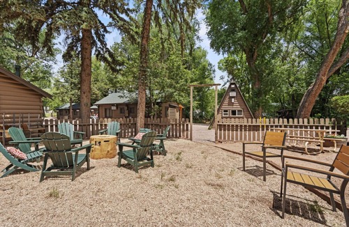 Colorado Springs Cabin | Timber Lodge Cabin #17