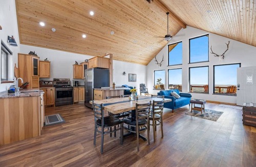 Spearfish Cabin | Timberline Escape Overlook - Cabin in Spearfish