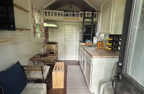 Azle Cabin | Tiny Home Escape with Easy access to Fort Worth