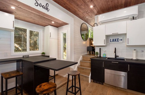 Sagle House | Tiny Home Paradise Stay w/ Lake & Mountain Views