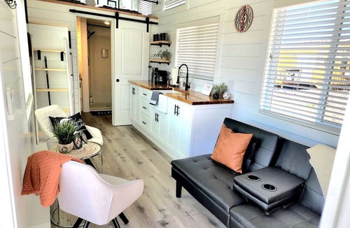 Apple Valley Cabin | Tiny Home Paradise: Private Deck & Hot Tub Getaway in Utah's Scenic Beauty