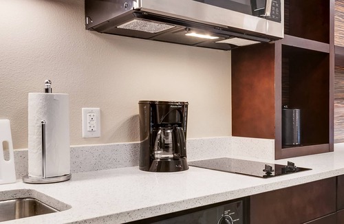 North Kansas City Hotel | TownePlace Suites by Marriott Kansas City at Briarcliff