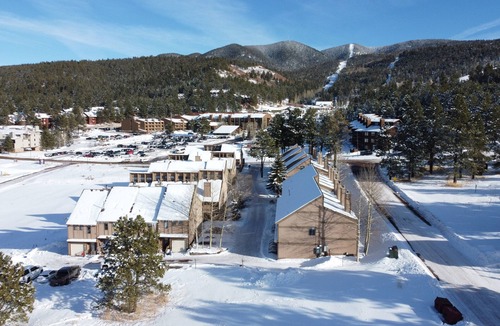 Angel Fire Condo | Townhome close to the base area