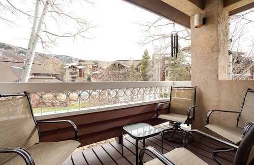 Steamboat Springs Condo | TR1211 | Phenomenal Mtn Getaway | Close to Skiing | Hot Tubs | A/C