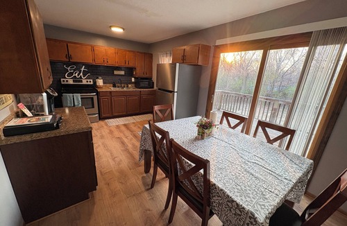 Pauline House | Tranquil 3-bedroom house with AC in charming Topeka
