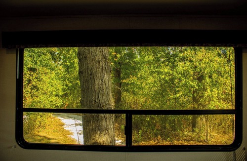 Archie House | Tranquil Trailside Stay