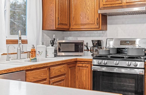 Apple Valley House | Tranquility Residence - Family-Friendly w/Yard