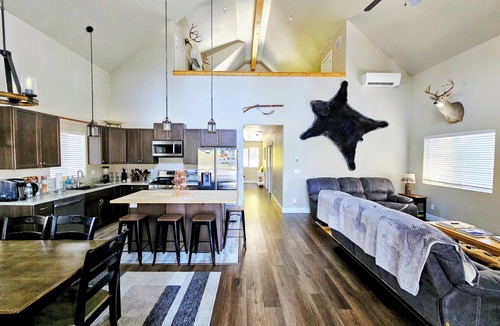 McCall Cabin | Trapper's Cabin