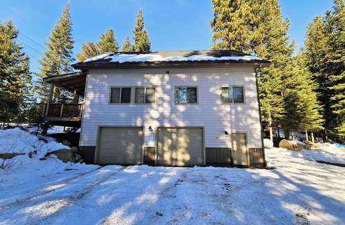 McCall Cabin | Trapper's Cabin