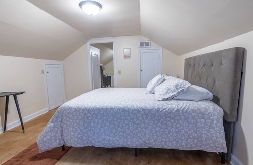 Stanley House | Traveling Professionals-Extended Stay-Pet Friendly!