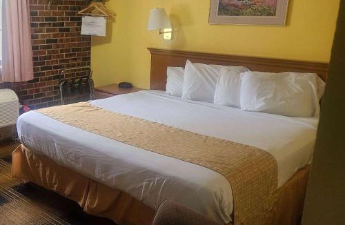 Platte City Hotel | Travelodge by Wyndham Airport Platte City