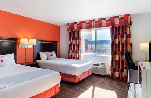 Dodge City Hotel | Travelodge by Wyndham Dodge City KS