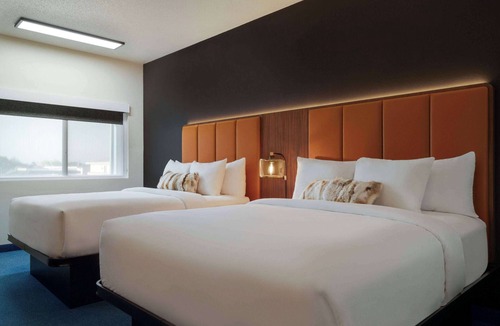 Pinnacles Entrance Badlands Hotel | Travelodge by Wyndham Wall