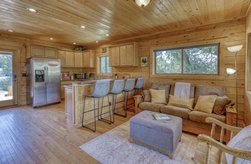 Pagosa Springs Cabin | Tubing Promo! Riverfront Cozy Cabin, Gas Fireplace, Pet-Friendly, Close to Downtown and Nature!