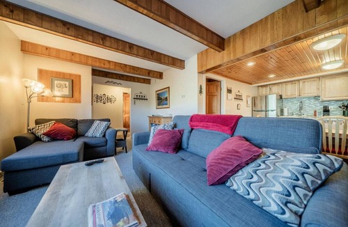 Estes Park Condo | Twin Owls View Mountain Home Near RMNP
