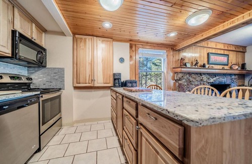 Estes Park Condo | Twin Owls View Mountain Home Near RMNP