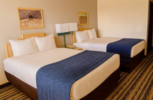 St. Michaels Hotel | Two Double Beds Room with Red Rock Views | Pet-Friendly | Free Hot Breakfast