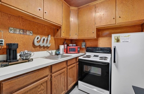 Swan Valley Cabin | Two Lakeside Cabins at Camp Little Lemhi